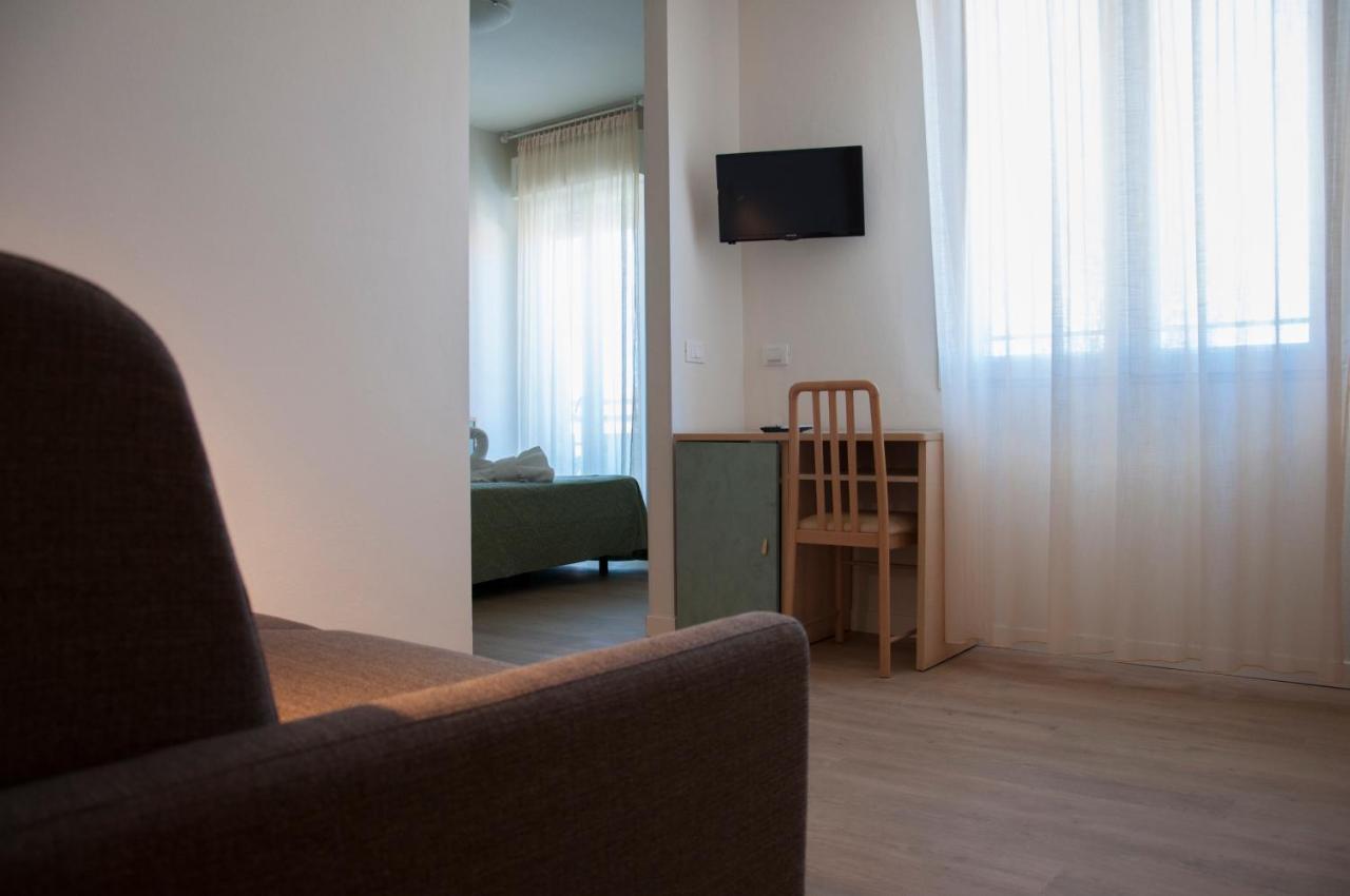 Hotel Ondina E Milazzo Τσέρβια Εξωτερικό φωτογραφία